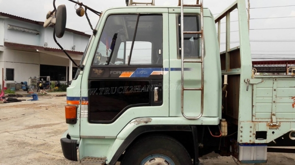 ISUZU รุ่น FRR12JA  6 สูบ  175 แรงม้า กระบะ ยาว 5.60 เมตร