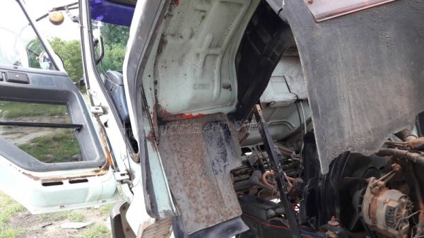 ISUZU รุ่น FRR12JA  6 สูบ  175 แรงม้า กระบะ ยาว 5.60 เมตร