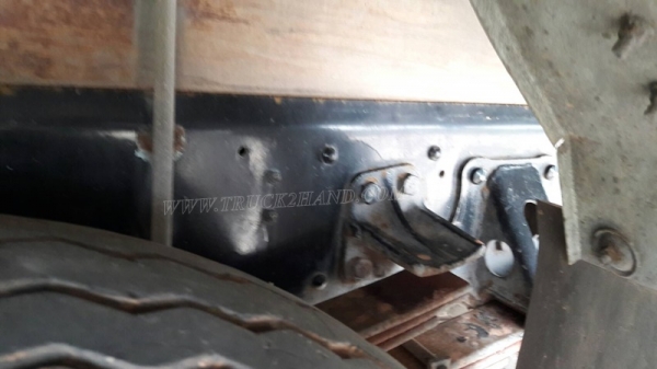 ISUZU รุ่น FRR12JA  6 สูบ  175 แรงม้า กระบะ ยาว 5.60 เมตร