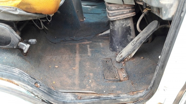 ISUZU รุ่น FRR12JA  6 สูบ  175 แรงม้า กระบะ ยาว 5.60 เมตร