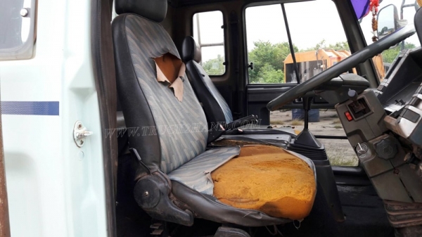 ISUZU รุ่น FRR12JA  6 สูบ  175 แรงม้า กระบะ ยาว 5.60 เมตร