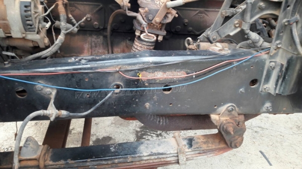 ISUZU รุ่น FRR12JA  6 สูบ  175 แรงม้า กระบะ ยาว 5.60 เมตร