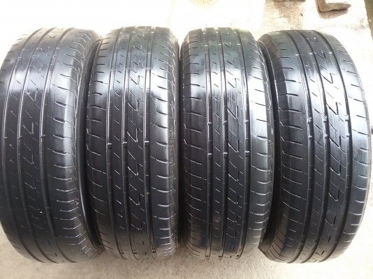 ยางBRIDGESTONE รุ่น Ecopia EP200 195 65R15 ปี2015 สภาพสวยมากๆ ดอกเยอะมากๆ ไม่แพงคุ้มจรืง