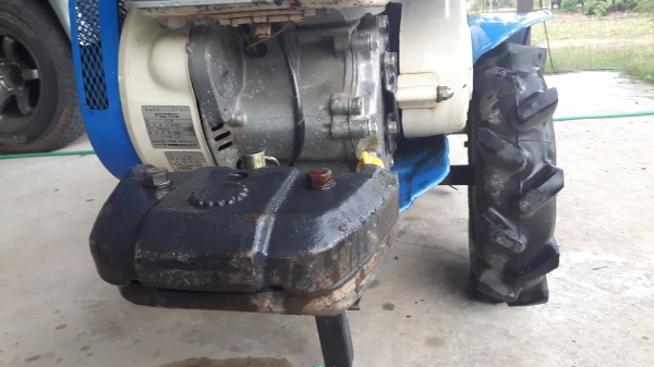 รถพรวนดินเดินตาม