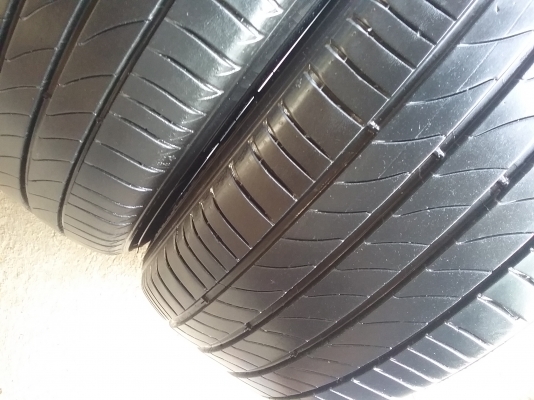 ยางMICHELIN รุ่น PRIMAY 3 ST. 205 55R16 ปี2015 สภาพสวยมากๆ ดอกเต็มๆคุ้มจริงไม่แพงวิ่งเงียบมาก