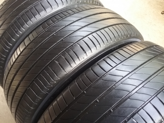 ยางMICHELIN รุ่น PRIMAY 3 ST. 205 55R16 ปี2015 สภาพสวยมากๆ ดอกเต็มๆคุ้มจริงไม่แพงวิ่งเงียบมาก