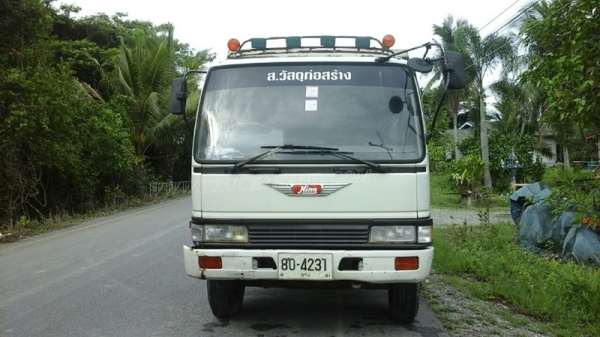 HINO ดัมพ์ FD3WGA 165 แรงม้า พวงมาลัยพาวเวอร์ กระบะดัมพ์ยาว 4 เมตร