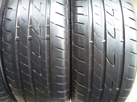 ยางBRIDGESTONE รุ่น Ecopia EP200 205 55R16 ลงพื้นปลายปี2015 สภาพสวยมากๆ ดอกเยอะมากๆ คุ้มสุดๆไม่แพง