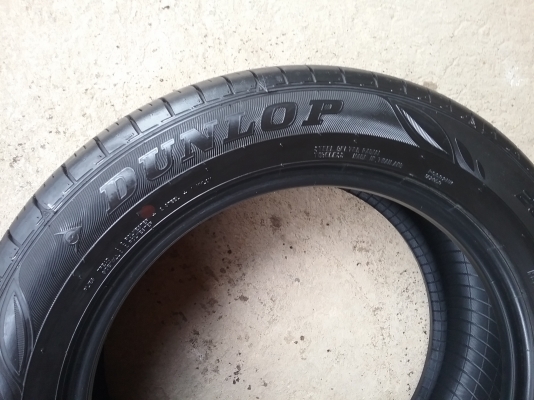 ยางDUNLOP 205 55R16 ปี2015 สภาพสวยมาก ดอกเยอะเต็มๆ90\%คุ้มจริงไม่แพง