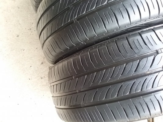 ยางDUNLOP 205 55R16 ปี2015 สภาพสวยมาก ดอกเยอะเต็มๆ90\%คุ้มจริงไม่แพง