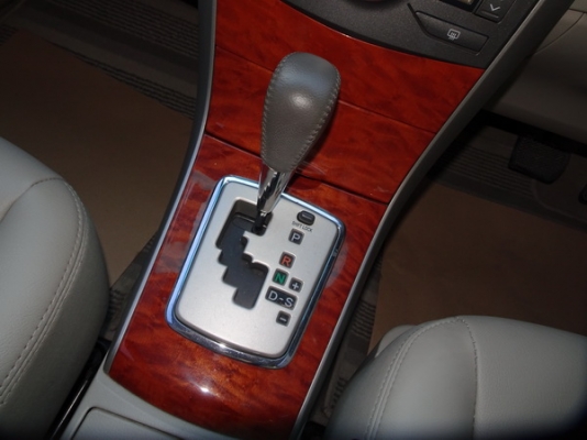 TOYOTA ALTIS 2.0V AT ปี 2010