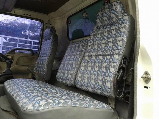 ขาย ISUZU NPR 130 แรงม้า ปี2549 ตู้แห้ง10บาน ยาว 5.50.ม.ราคา 628000 สภาพสวยพร้อมใช้ สนใจสอบถามเพิ่มเติมที่ 081-4825911พิมพ์ใจ หรือ 085-0097969 รุ่งคะ