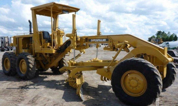 ขาย รถเกรด12G 61M720 ยอดนิยม จำหน่าย รถ เครื่องจักร นำเข้า100\% อปกรณ์ทุกชิด ราคาถูก eurotec. 0818176901