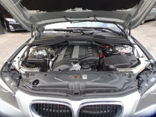 BMW SERIES 520i 2.2 E60  AT ปี 2006