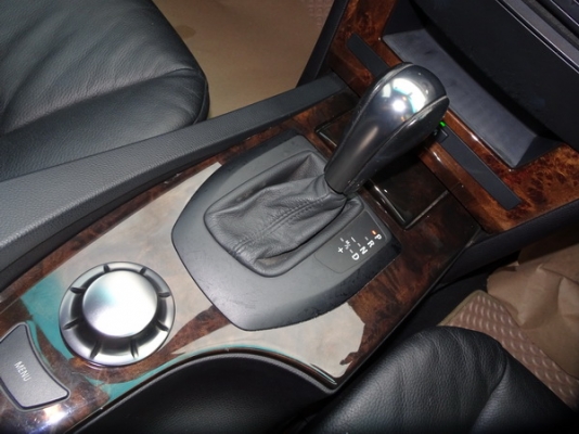 BMW SERIES 520i 2.2 E60  AT ปี 2006