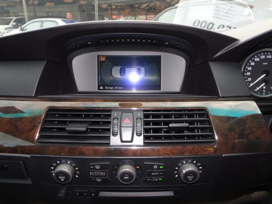 BMW SERIES 520i 2.2 E60  AT ปี 2006