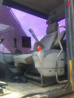 ขายยกชุด!! >>> Komatsu Pc200 รุ่น 7-8 ยกชุด 4 คัน <<< ขายเหมา 4,750,000 บาท เล่มทะเบียน 4 คัน ขายยกชุด!! >>> Komatsu Pc200 รุ่น 7-8 ยกชุด 4 คัน <<< ขายเหมา 4,750,000 บาท เล่มทะเบียน 4 คัน