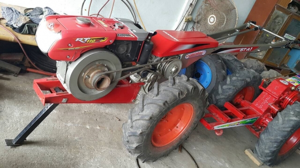 ขายตัวรถยันม่าร์+เครื่องคูโบต้าRT110พลัสสภาพ90\%ใหม่มาก ขายตัวรถยันม่าร์+เครื่องคูโบต้าRT110พลัสสภาพ90\%ใหม่มาก