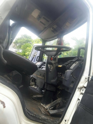 หกล้อร็อคกี้ ยาว 6 เมตร เครื่อง 6 BG 185 แรง พวงมาลัยเพาเวอร์ เบรกจิฟฟี่ เล่มทะเบียน เอกสารครบ