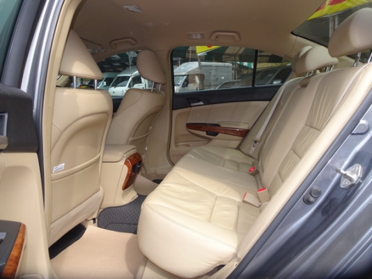 HONDA ACCORD 2.4EL AT ปี 2011