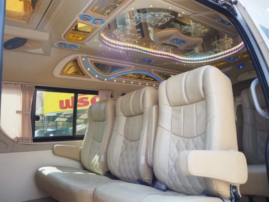 TOYOTA COMMUTER 2.5D4D MT ปี 2011