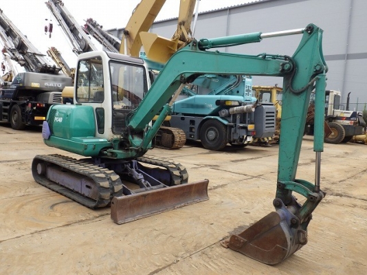 Komatsu PC40-7E เก่าญี่ปุ่น ตู้เก๋ง รถสวยพร้อมใช้