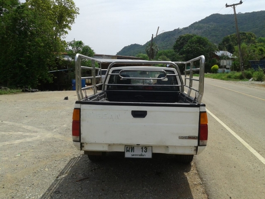 ขายรถนิสันบิ๊กเอ็ม ราคาถูกพร้อมใช้งาน ขายรถนิสันบิ๊กเอ็ม ราคาถูกพร้อมใช้งาน