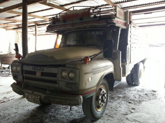 ขายรถ10ล้อ ดั้มหัวยาว เครื่อง175แรง ช่วงล่างFUSO เครื่องดีแคชซีสวย เอกสารพร้อมโอน สนใจโทร 090-8588220คุณนะ 093-3258446คุณบิว หรือเข้าดูสินค้าอื่นๆได้ที่ www.narong2truck.com หรือ www.truck.in.th/498 หรือเพจFacebook ณรงค์ ซื้อขายรถมือสอง (เว็บไซต์ส่วนตัว)