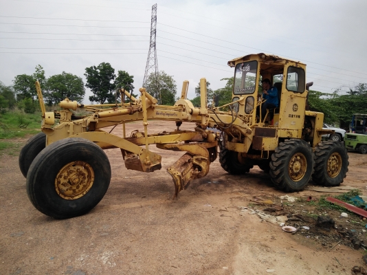 ขายเกรด Komatsu  GD37-5 H เครื่องดี ปั้มดี  เอกสารใบอินวอย