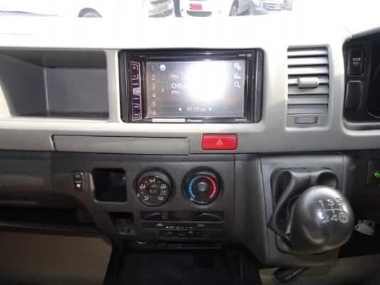 TOYOTA COMMUTER 2.7VVTI MT ปี 2010