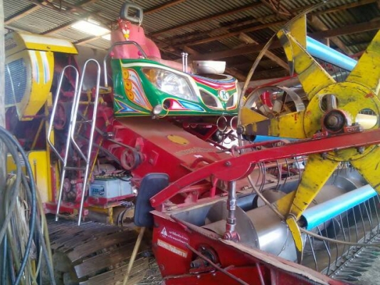 ขายรถเกี่ยวข้าว เกษตรพัฒนา ช้างน้อยจ้าวพลัง อุ้ม1.5ตัน สภาพพร้อมใช้งาน สนใจโทร 090-8588220คุณนะ 093-3258446คุณบิว หรือเข้าดูสินค้าอื่นๆได้ที่ www.narong2truck.com www.truck.in.th/498 หรือเพจFacebook ณรงค์ ซื้อขายรถมือสอง (เว็บไซต์ส่วนตัว) หรือFacebook คุณ