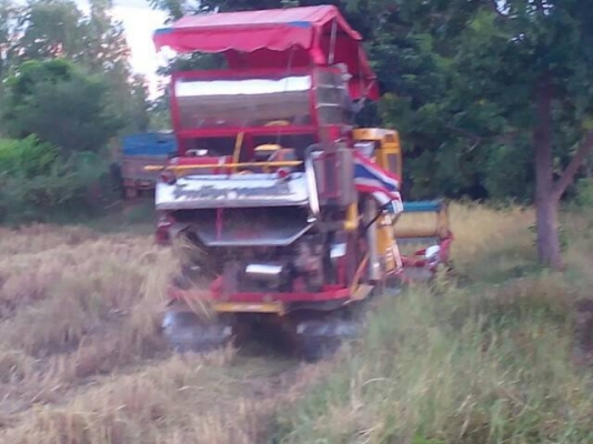 ขายรถเกี่ยวข้าว เกษตรพัฒนา ช้างน้อยจ้าวพลัง อุ้ม1.5ตัน สภาพพร้อมใช้งาน สนใจโทร 090-8588220คุณนะ 093-3258446คุณบิว หรือเข้าดูสินค้าอื่นๆได้ที่ www.narong2truck.com www.truck.in.th/498 หรือเพจFacebook ณรงค์ ซื้อขายรถมือสอง (เว็บไซต์ส่วนตัว) หรือFacebook คุณ