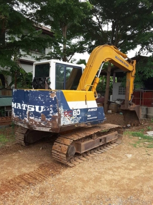 แบคโฮ KOMATSU PC60-6