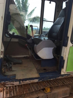 แบคโฮ KOMATSU PC60-6 แบคโฮ KOMATSU PC60-6