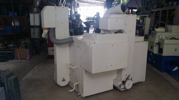 เครื่องสีข้าวกล้องเก่าญี่ปุ่น  ISEKI  รุ่น MG4  สภาพเครื่องสวย พร้อมใช้งาน