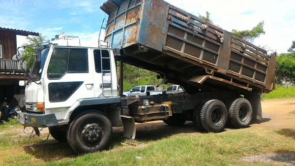 สิบล้อ มิตซู FN527 TD-646&times;&times;-195 เกียร์10สปีส ช่วงล่างเบรคใหญ่ ดั้ม KC สภาพดีเดิมๆสวยพร้อมใช้ ทะเบียนพร้อมโอยฝต