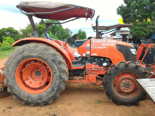 KUBOTA M7040 พร้อมดันหน้าและผาน 6 CMT  ราคา 420,000 สนใจสอบถามได้ครับ DC Tractor Rayong 0818618678,0899347475 id line=0818618678 id line=0899347475 ส่งฟรี 300กม. https://www.facebook.com/Tractors-Rayong-307154532717928/photos/?tab=albums