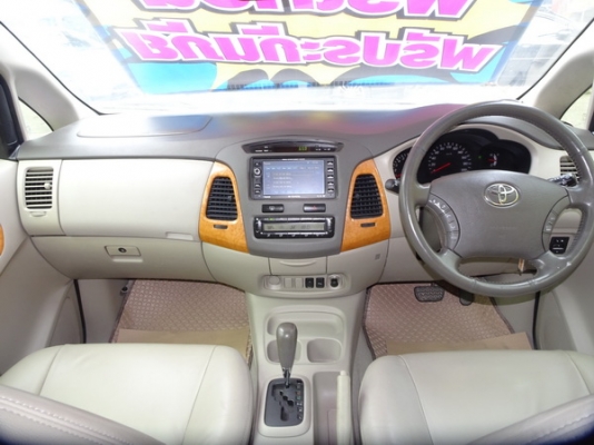 TOYOTA INNOVA 2.0V AT ปี 2010