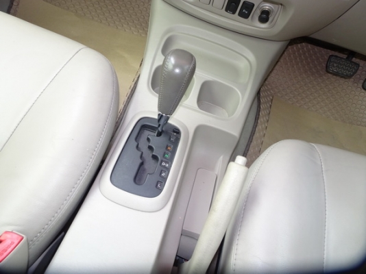 TOYOTA INNOVA 2.0V AT ปี 2010