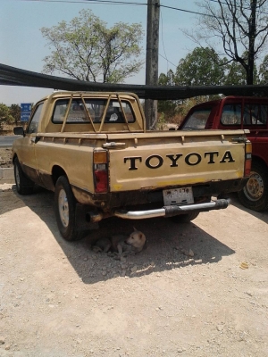 ขายด่วนคับ Toyota LN30 เครื่องเดิม