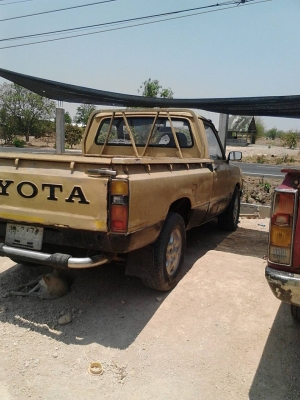 ขายด่วนคับ Toyota LN30 เครื่องเดิม