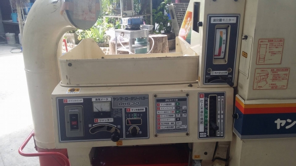 เครื่องสีข้าวกล้องเก่าญี่ปุ่น YANMAR  รุ่น RHS30D สภาพเครื่องสวย พร้อมใช้งาน