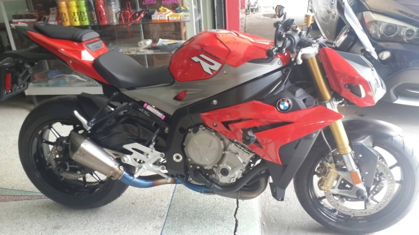 ขาย BMW S1000R สีแดง-ดำ
