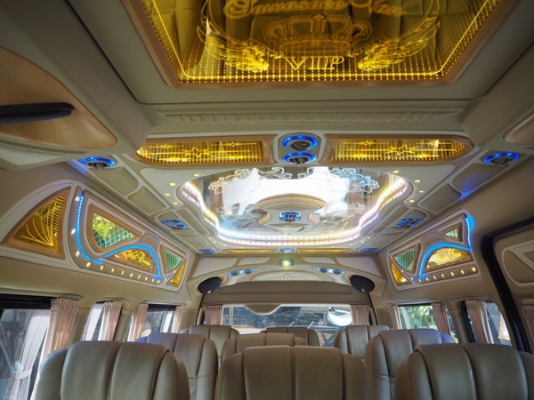 TOYOTA COMMUTER 2.5D4D MT ปี 2011