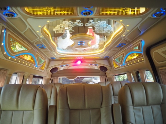 TOYOTA COMMUTER 2.5D4D MT ปี 2011