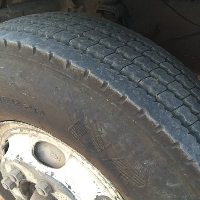 รถสิบล้ออีซูซุ 240 แรงม้า ดั้มสองเพลา