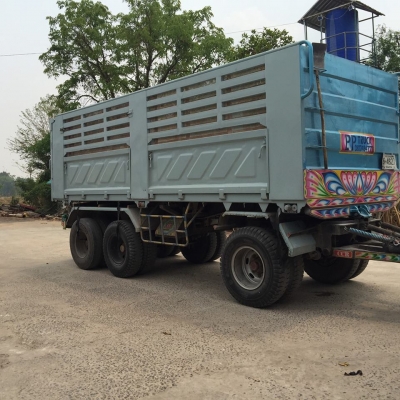 รถสิบล้ออีซูซุ 240 แรงม้า ดั้มสองเพลา