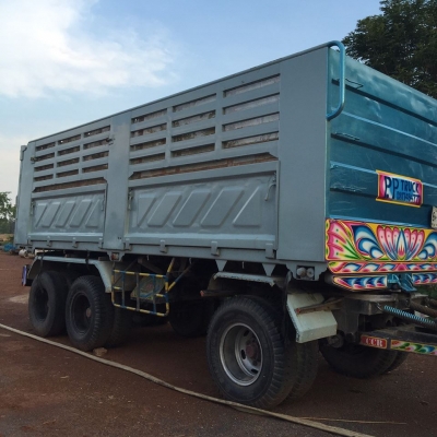 รถสิบล้ออีซูซุ 240 แรงม้า ดั้มสองเพลา