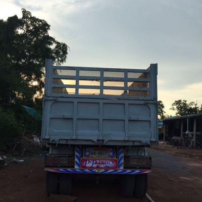 รถสิบล้ออีซูซุ 240 แรงม้า ดั้มสองเพลา