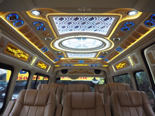 TOYOTA COMMUTER 2.5D4D MT ปี 2013